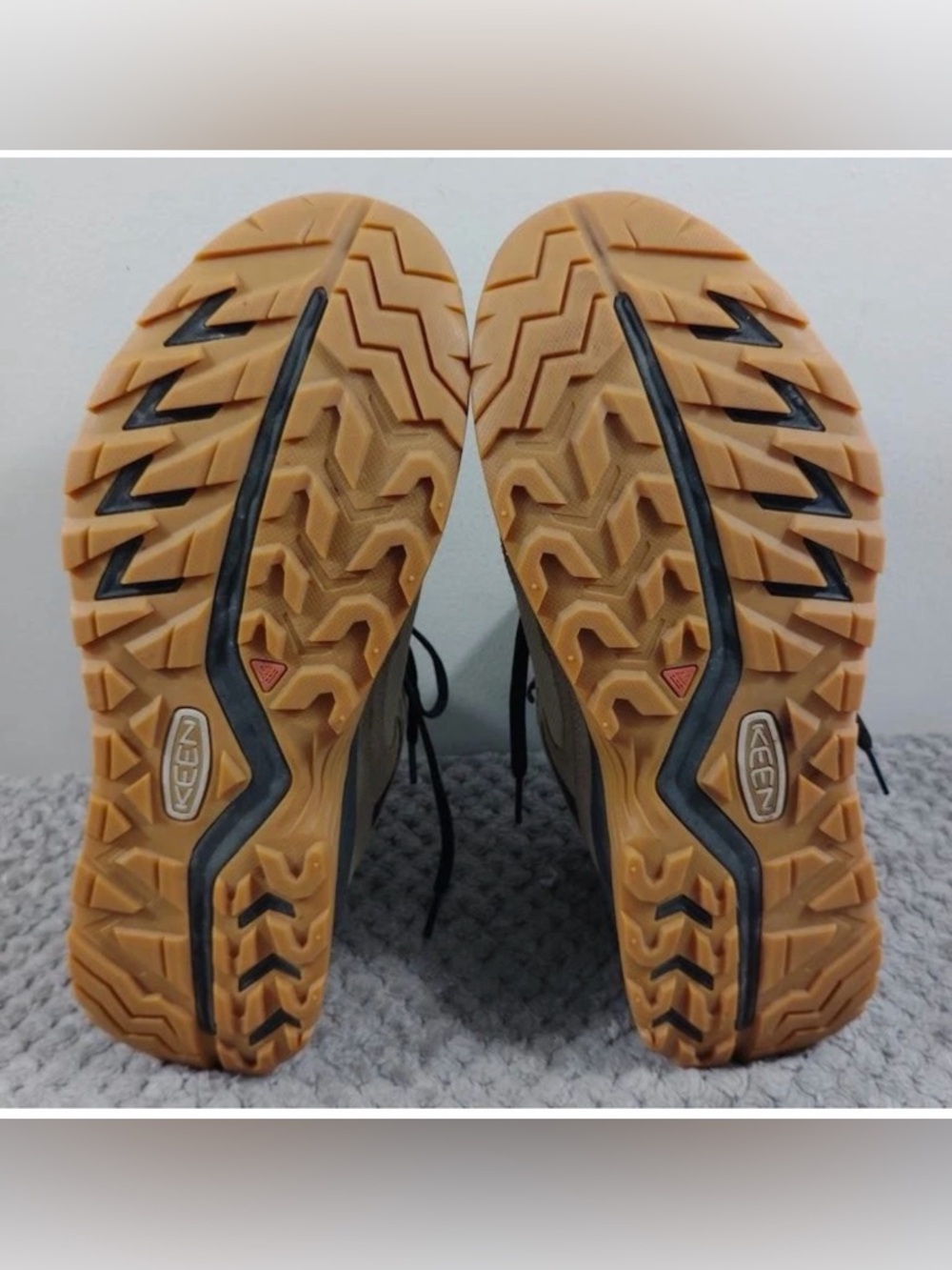 KEEN Men's Beige/Tan Trail Boots with Black Accents Size 13 for man - Picture 7 of 12